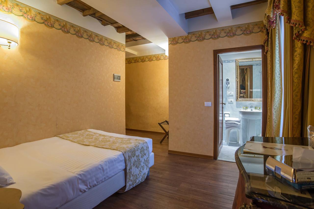 Hotel Atlantic Palace Флоренція Екстер'єр фото